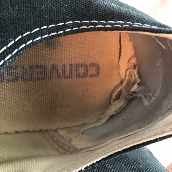 Black converse - Picture 4 of 8